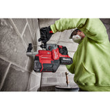 Milwaukee 2912-22DE M18 FUEL 1 in SDS Plus Rotary Hammer with Dust Extractor Kit