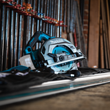 Makita GSH02Z Makita GSH02Z 40V max XGT® Brushless Cordless 7‑1/4" Circular Saw with Guide Rail Compatible Base, AWS® Capable, Tool Only