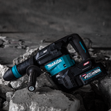 Makita GMH01M1 Makita GMH01M1 40V max XGT® Brushless Cordless 15 lb. AVT® Demolition Hammer Kit, accepts SDS‑MAX bits, AWS® Capable (4.0Ah)